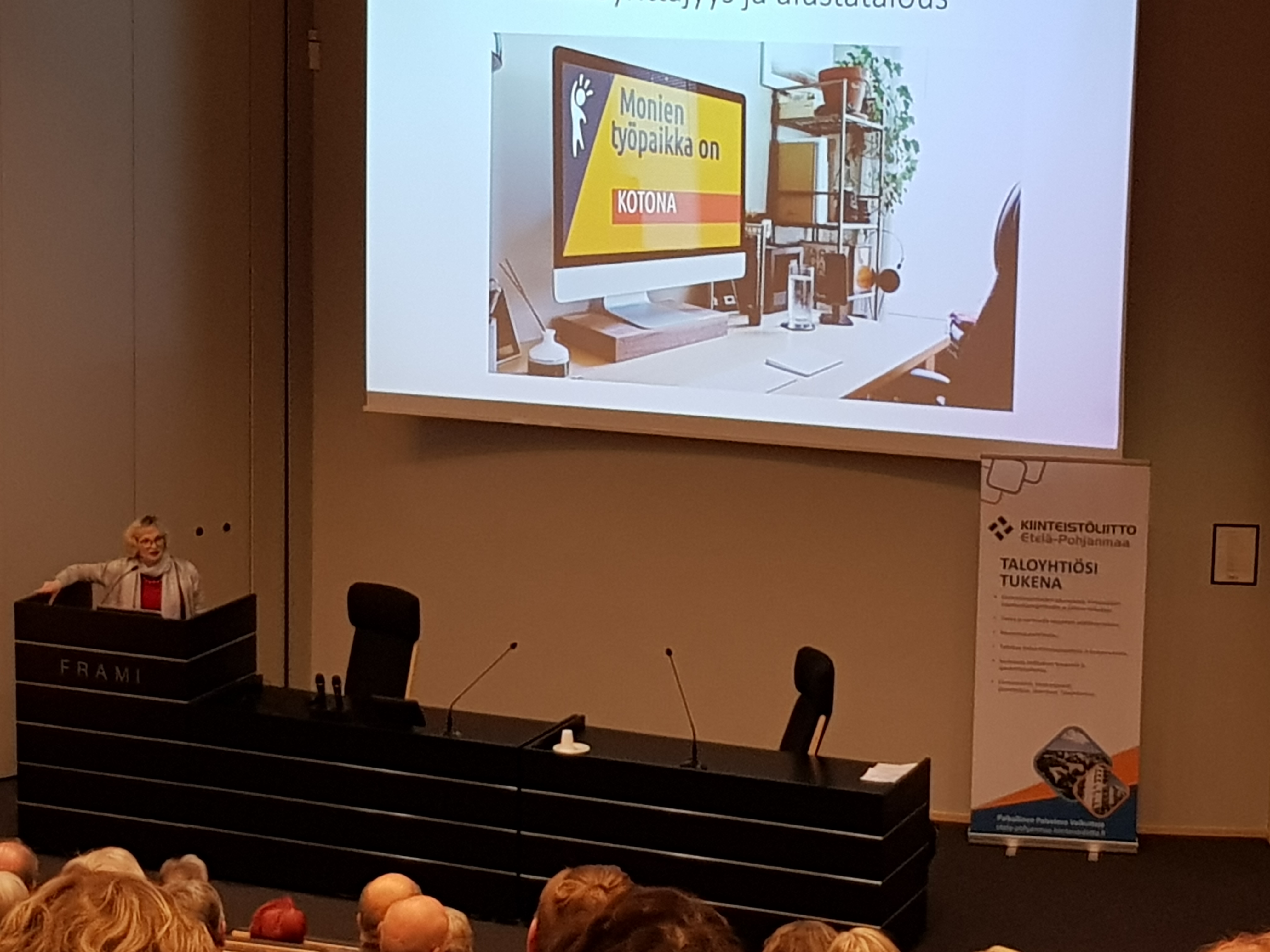 Tulevaisuuden asuminen juhlaseminaarin teemana